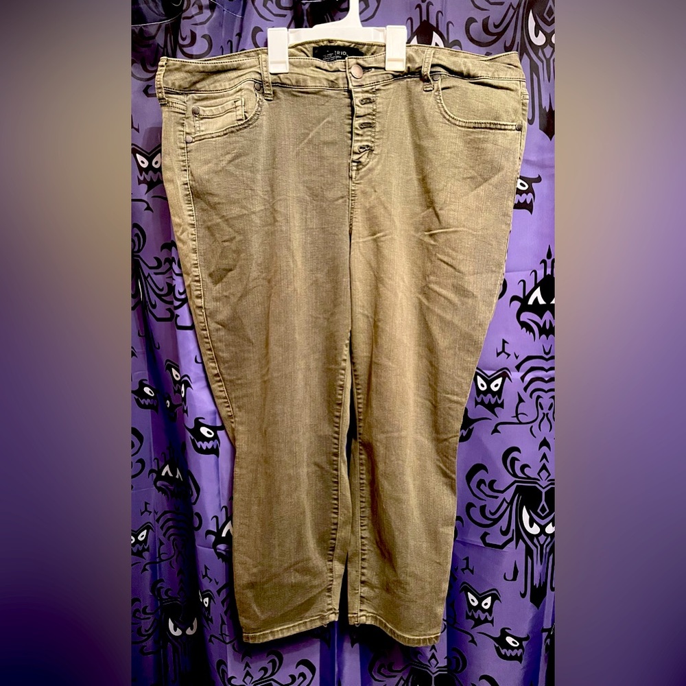 Olive drab demon capri with button fly by Torrid